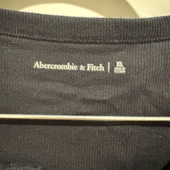 Abercrombie & Fitch Ribbed Button-Through Short Sleeve Top - Picture 4 of 4